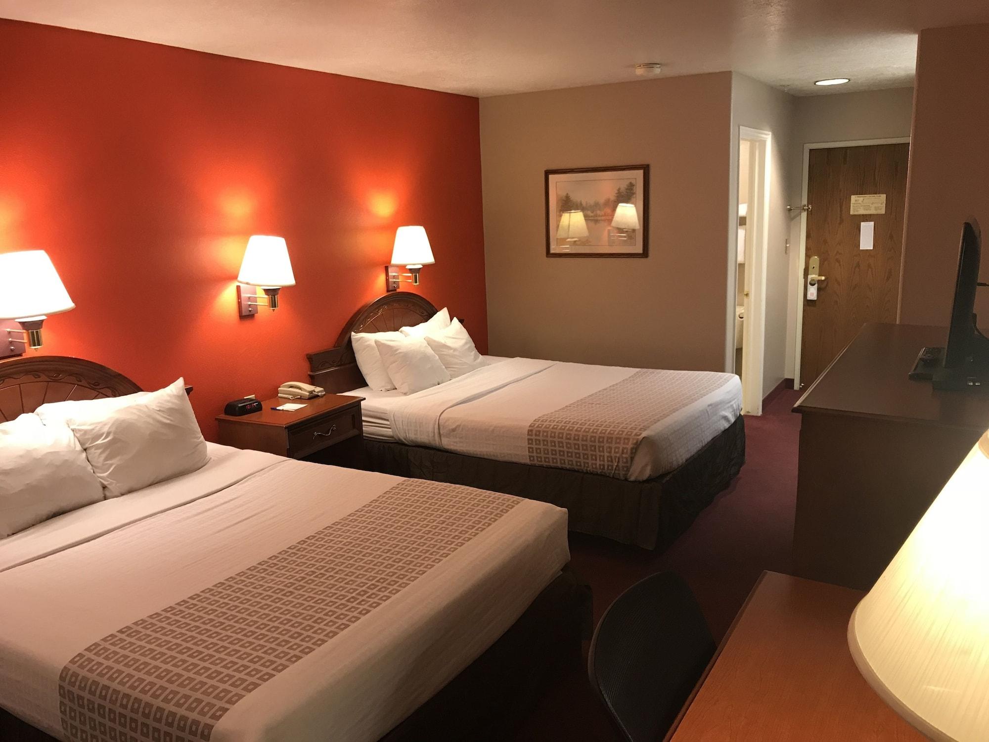 Americas Best Value Inn Сідар-Сіті Екстер'єр фото