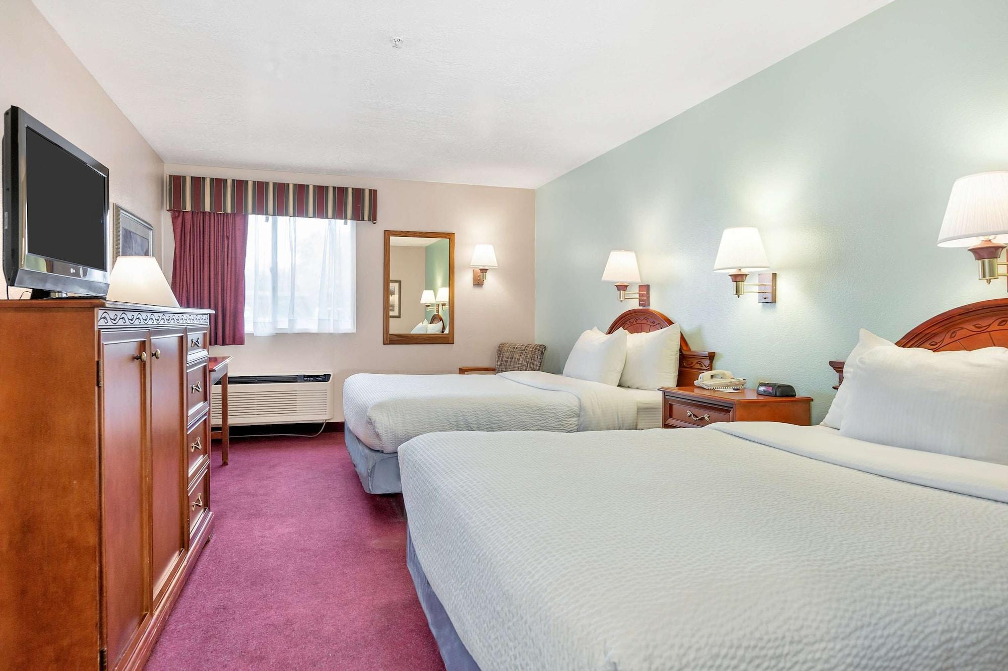 Americas Best Value Inn Сідар-Сіті Екстер'єр фото