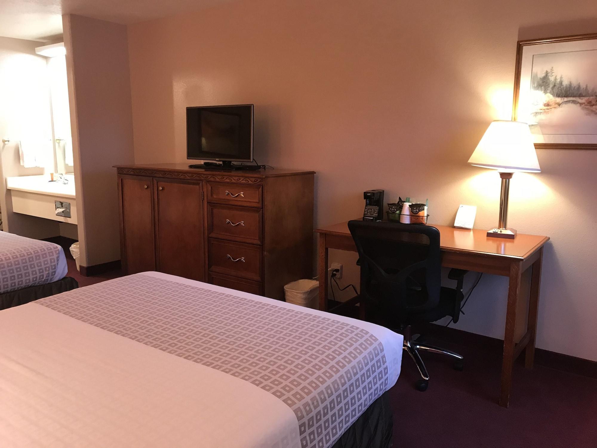 Americas Best Value Inn Сідар-Сіті Екстер'єр фото